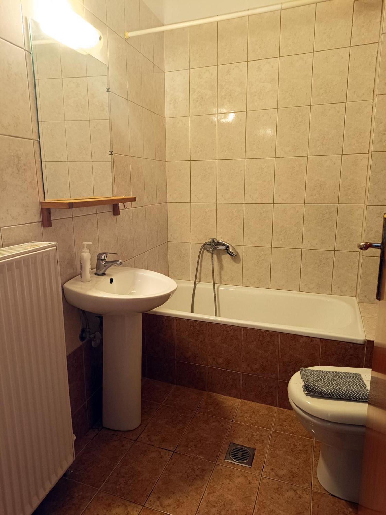 Kalvou Flat2 Lägenhet Thessaloníki Exteriör bild